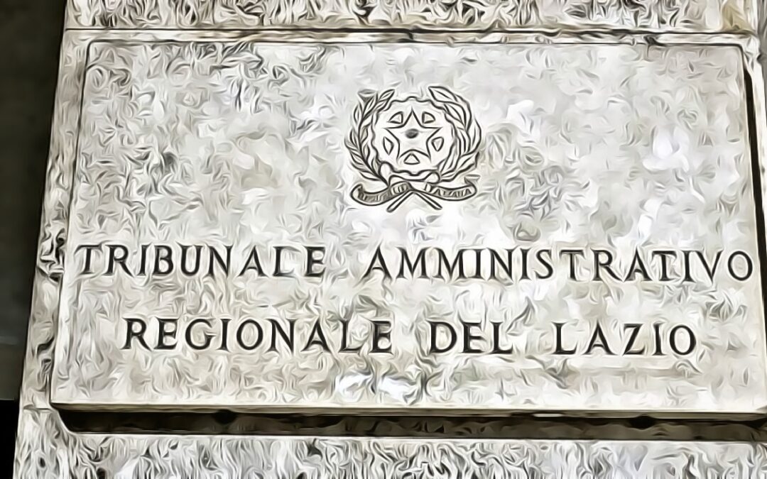 La giurisprudenza è oramai consolidata nel riconoscere l’attribuzione dei sei scatti stipendiali ai fini del calcolo del TFS anche a chi ha cessato il servizio a domanda, qualora in possesso dei requisiti previsti ex lege.